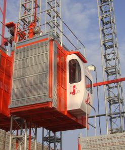 Máy vận thăng lồng